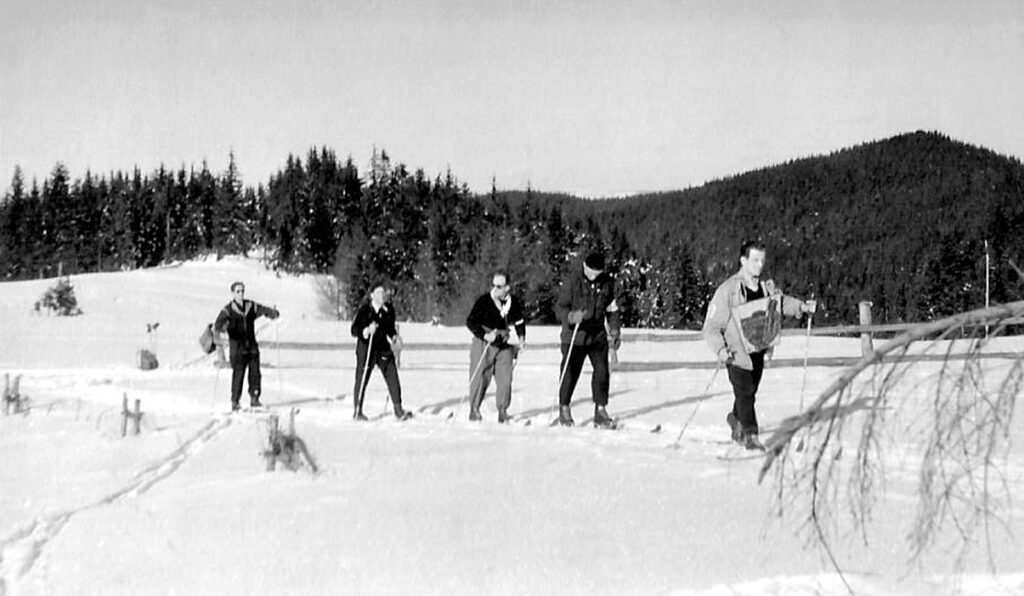 MIECZYSŁAW KARŁOWICZ