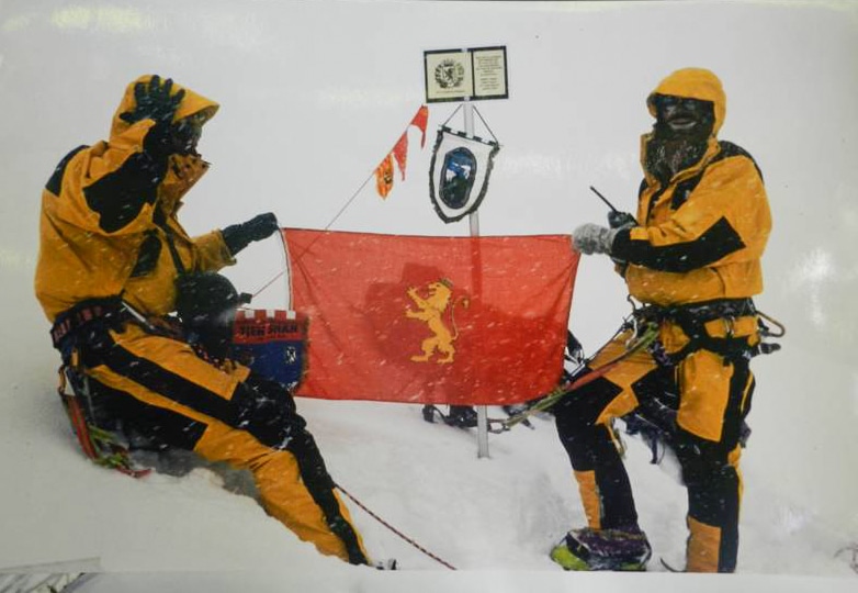 SREBRNE GODY ZDOBYCIA SZCZYTU W TIAN SHAN