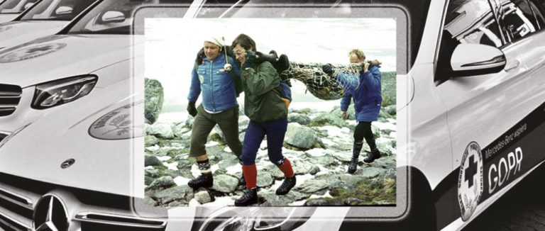 RATOWNIK Z BAMBUSEM A RATOWNIK W MERCEDESIE