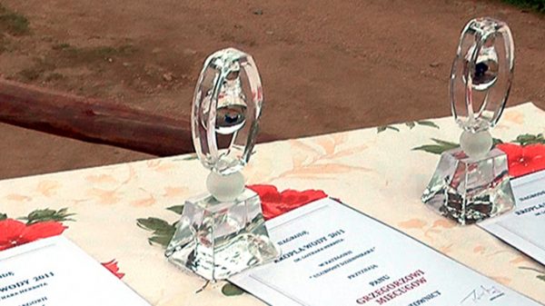 GRZEGORZ MIECUGOW NIE ŻYJE