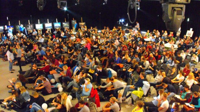 SPOTKANIE PODRÓŻNIKÓW