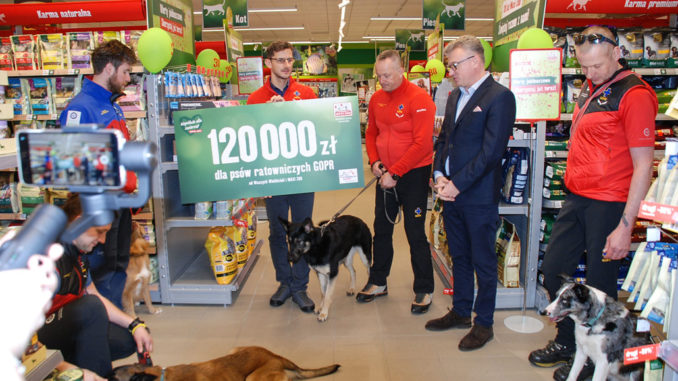 SOWITY CZEK DLA PSÓW RATOWNICZYCH GOPR