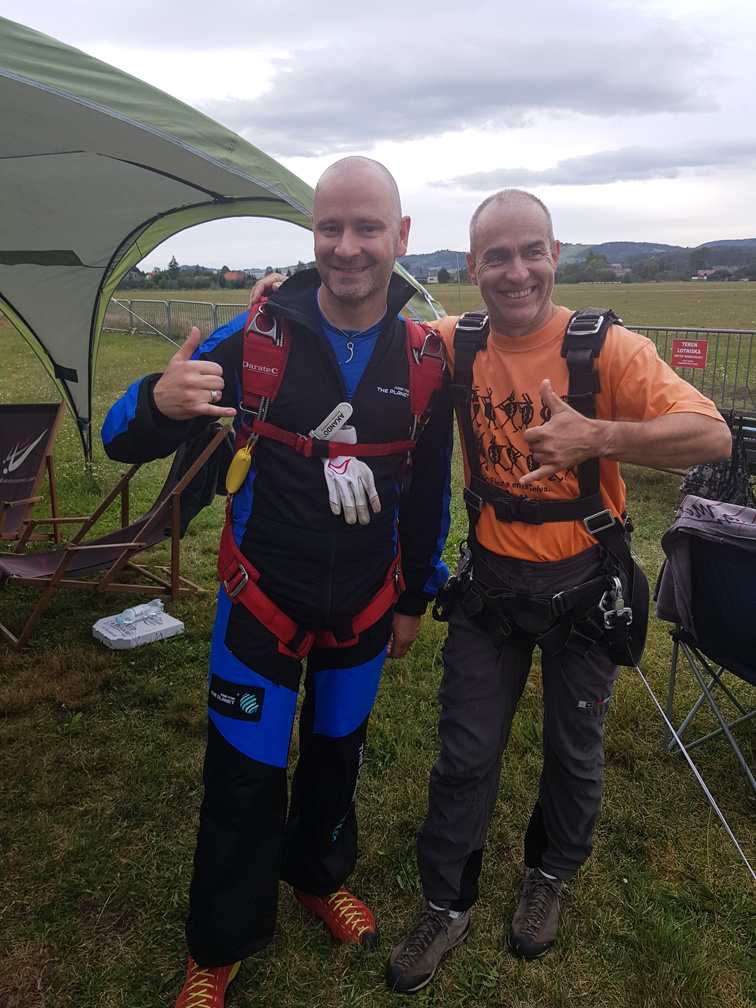 SKACZEMY WSPIERAJĄC PROJEKT TOMKA