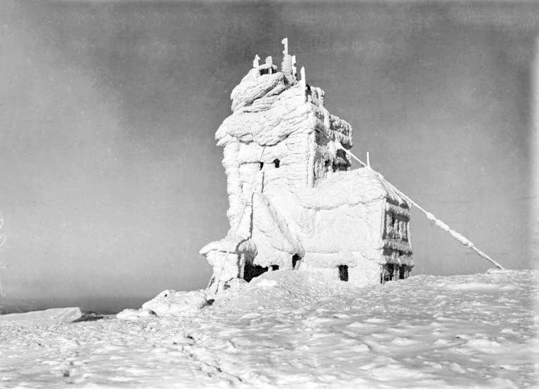OPOWIADANIE KAPITANA PIĄTKOWSKIEGO